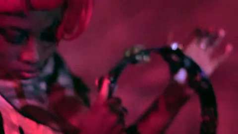 Body Language - Falling Out (Official Music Video).mp4