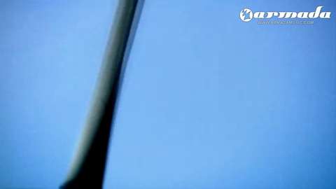 Espen Gulbrandsen vs. DJ Julian Vincent feat. Maria Nayler - Perfect Sky (Official Music Video) 