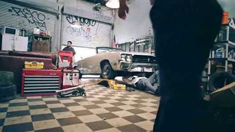 Carnage, Erick Morillo & Harry Romero feat. Mr. V - Let the Freak Out (Official Video).mp4